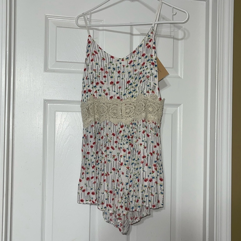 NWT Maze shorts romper S